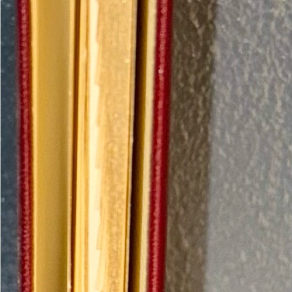 New! Must be Cartier -Red/burgundy leather -gold hardware -address book/notebook - Picture 3 of 9
